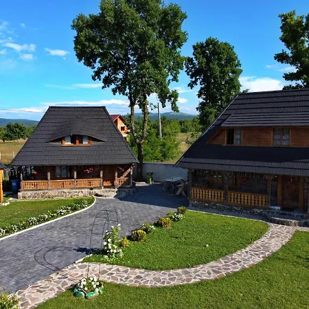 Holiday home Casutele Bunicii