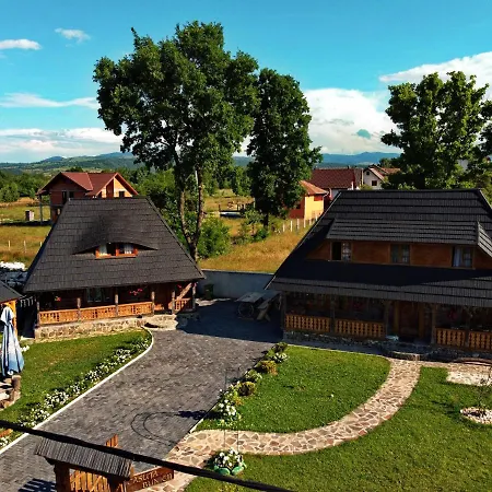 Holiday home Casutele Bunicii *